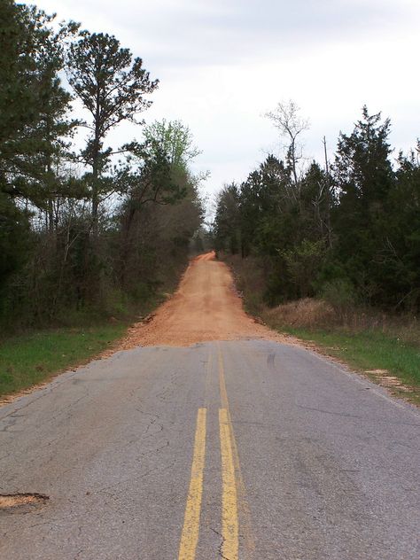 Road transition from pavement to red dirt | Flickr - Photo Sharing! Southwestern Tattoo, Public Stairs, Dirt Road Anthem, Trolley Problem, The Path Less Traveled, Dangerous Roads, Train Room, Old School House, Franklin Tennessee