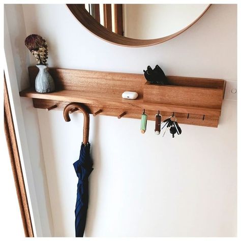 Diy Projektit, Wooden Things, Entryway Organizer, Entryway Mirror, Tasmanian Oak, Mail Holder, Entryway Organization, Ideas Hogar, Home Entrance Decor