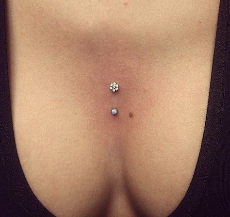 Chest Dermal Piercing Center, Chest Dermal, Chest Piercing, Microdermal Piercing, Surface Piercing, Pieces Tattoo, Cool Piercings, Dermal Piercing, Piercings Unique