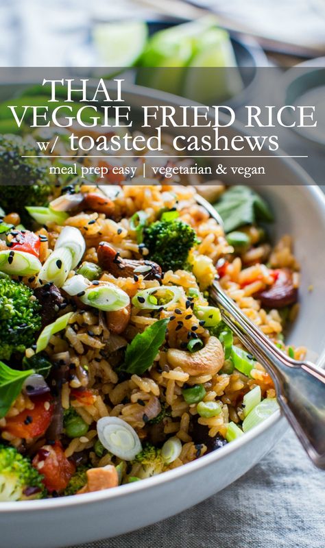 Veggie Fried Rice Recipe, Rice With Cashews, Vegetarian Supper, Vegetarian Fried Rice, Thai Fried Rice, Seasonal Veggies, Crumble Cookie, Veggie Fried Rice, Cake Pizza