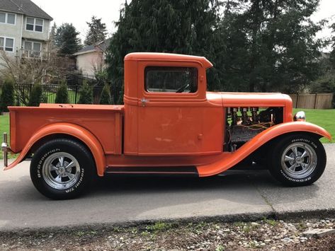 Beautiful 1932 Ford Pickups hot rod for sale Vintage Trucks For Sale, Ford Pickup For Sale, Street Rods Trucks, Old Hot Rods, Hot Rod Pickup, Ford Hot Rod, Hot Rods Cars Muscle, Custom Pickup Trucks, Built Ford Tough