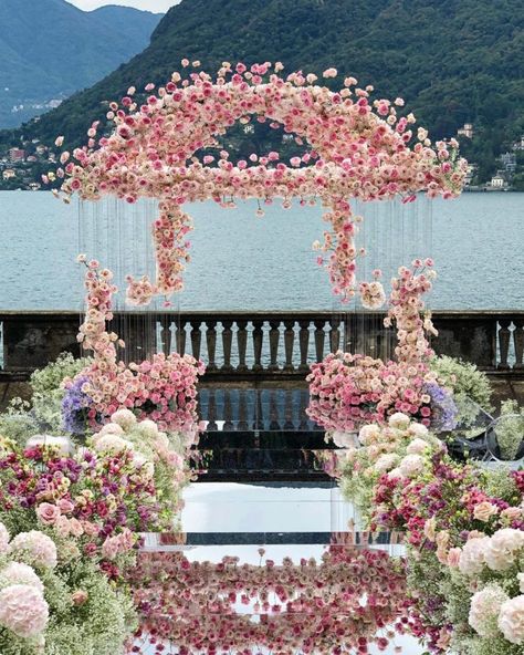 We could spend an eternity admiring these larger than life floral installations for weddings. From lush ceremony backdrops to fluffy clouds canopying the reception, there is no limit to the creativity modern floral designers bring to the table for weddings today. See our favorite 42 ideas for larger than life floral inspiration on #ruffledblog now! Vincenzo Dascanio, Phuket Wedding, Garden Weddings Ceremony, Ceremony Design, Lake Como Wedding, Floral Backdrop, Floral Photo, Floral Arch, Ceremony Backdrop