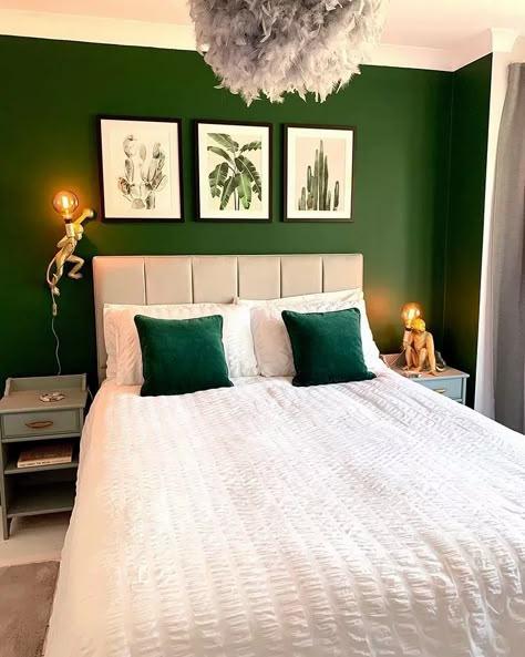 Dark green accent wall in a bedroom with feather chandelier Deep Green Accent Wall, Dark Green Accent Wall, Fresh Bedroom Ideas, Green Bedroom Colors, Forest Green Bedrooms, Grey And Gold Bedroom, Emerald Green Bedrooms, Green And White Bedroom, Dark Green Rooms