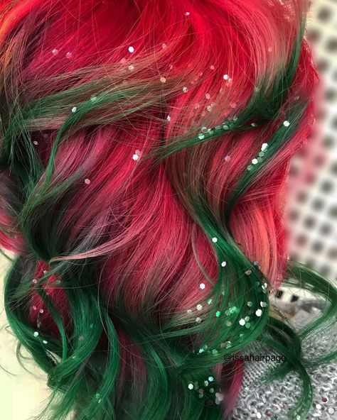 Green To Red Hair, Red And Green Dyed Hair, Christmas Hair Colour Ideas, Christmas Colored Hair, Christmas Vivid Hair Color, Red And Green Hair Split, Red And Green Hair Christmas, Red And Green Hair Color Ideas, Christmas Hair Dye Ideas