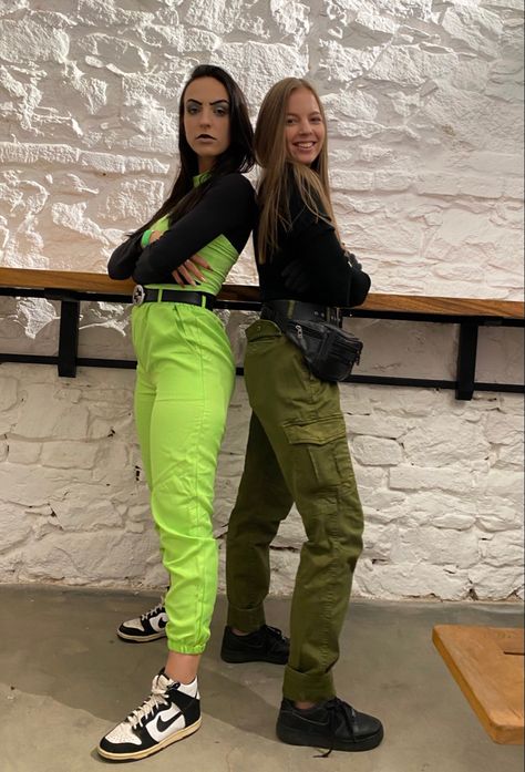 Halloween Costumes Kim Possible Shego, Kim And Shego Halloween Costume, Simple Bestie Halloween Costumes, Shego Outfit Ideas, Plus Size Shego Costume, Shego And Kim Costume, She Go Costume Kim Possible, Shego Disneybound, Kim Possible And Shego Costume Diy