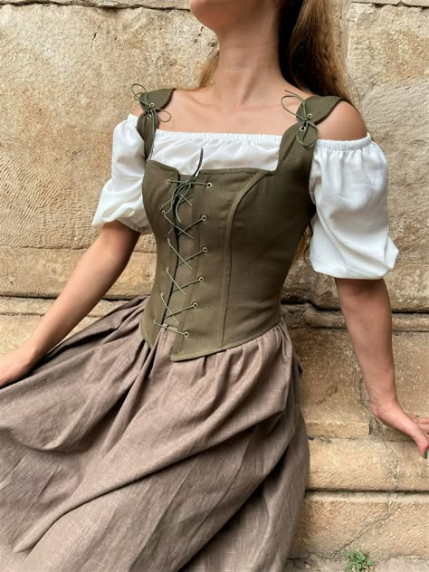 Corset Top Renaissance Peasant Bodice Ren Fair Corset | Etsy Simple Renisance Fair Outfit, Green Ren Faire Dress, Renfest Outfit Ideas, Ren Fair Corset, 1800s Outfit Women, Womens Ren Faire Outfit, Faeriecore Outfit, Fantasy Corset Outfit, Rennaisance Outfits Fairy