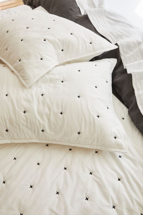 Pillows, Black, White Black, Bed, White