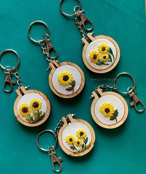 Issa Happy Monday! 🌻✨ Visit www.hoopables.in/ for custom orders. Mini Embroidery Designs, Embroidery Photoshoot, Stitch Meditation, Keychain Embroidery, Aesthetic Embroidery, Embroidering Machine, Embroidery Jewellery, Embroidery Hoop Art Diy, Mini Embroidery