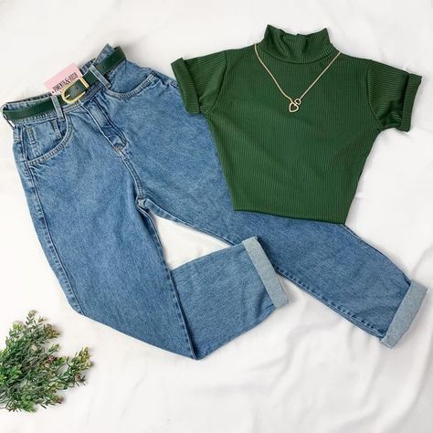 Outfits Con Jeans, Fashion Layout, Modest Dresses Casual, Quick Outfits, Clothing Photography, Fashionista Clothes, Easy Trendy Outfits, Causual Outfits, Simple Trendy Outfits