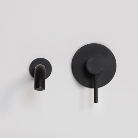 Lusso Noir Luxe Series Wall Mounted Bath Mixer Tap Valve & Spout Matt Black Bath Mixer Taps, Matte Black Bathroom, Black Taps, Stone Bath, Wall Mounted Basins, Bath Mixer, Stone Basin, Bath Taps, Bathroom Taps