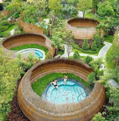 Small Courtyard Gardens, Resort Architecture, Courtyard Gardens Design, Spring Spa, Small Courtyards, Resort Design, Hot Spring, Pool Spa, Courtyard Garden