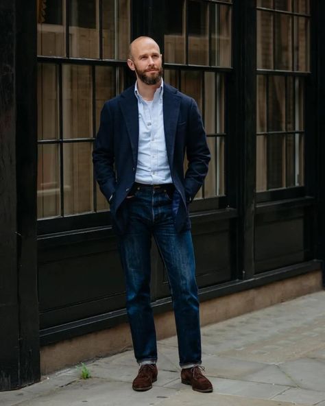 Navy jacket and jeans (with recommended cloths) – Permanent Style Navy Jacket Outfit, Navy Blazer Outfits, Dark Jeans Outfit, Outfits With Jeans, Blazer Outfits Men, Jeans Outfit Men, Men Blazer, Bespoke Tailoring, Navy Jacket