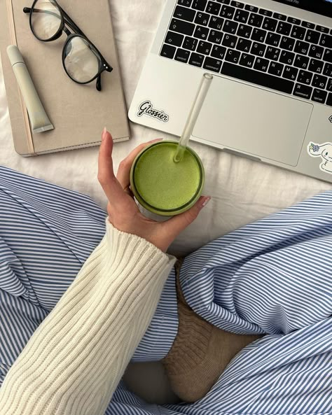 inst @elleguuz Academic Motivation, Healthy Girl, Matcha Latte, Clean Girl, Instagram Inspo, Blue Aesthetic, Aesthetic Photo, Taking Pictures, Pretty Pictures