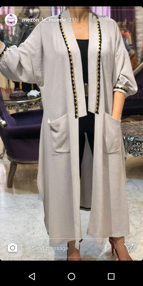 Patron Abaya, Kimono Hijab, Caftan Simple, Abaya Kimono, Hijab Designs, Kaftan Designs, Mode Kimono, Hijab Trends, Islamic Dress