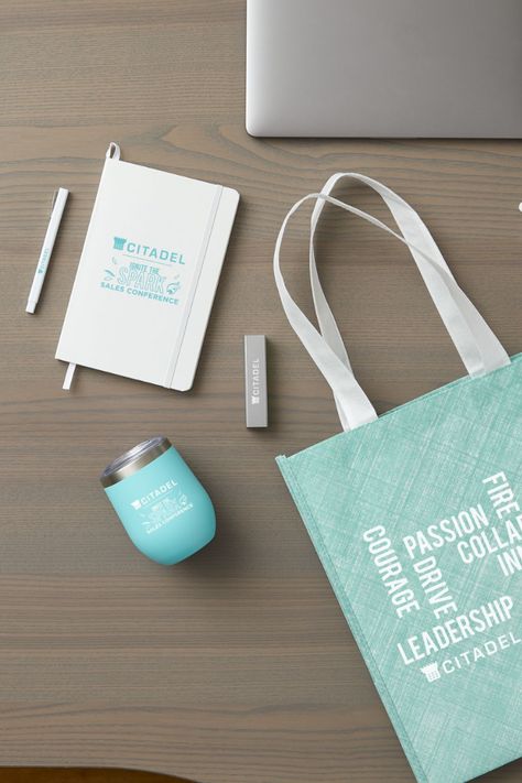 Exhibition Gift Ideas, Conference Souvenir Ideas, Exhibition Giveaways Ideas, Conference Goodie Bag Ideas, Swag Ideas For Events, Conference Gift Bag Ideas, Swag Bags Ideas Events Business, Conference Merch, Corporate Gift Bags