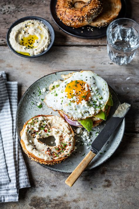 Smokey Hummus Breakfast Bagel — THE HUNGRY COOK Hummus Breakfast, Healthy Hummus, Breakfast Bagel, Breakfast And Brunch, Spicy Salmon, Slow Cooked Beef, Yotam Ottolenghi, Munnar, Bagels