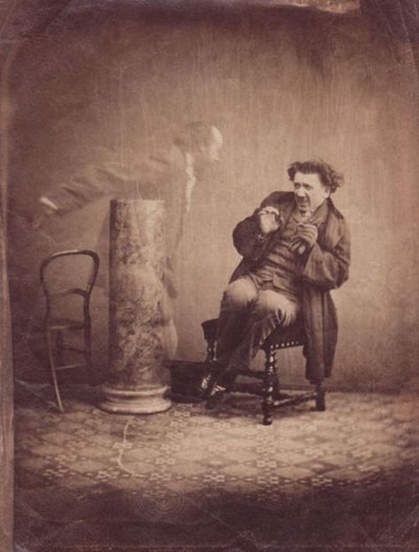 WTF Photos From The Past! - Gallery Vintage Bizarre, Spirit Photography, Creepy Carnival, Creepy Vintage, Creepy Photos, Real Ghosts, Ghost Pictures, Ghost Photos, Funny Photography