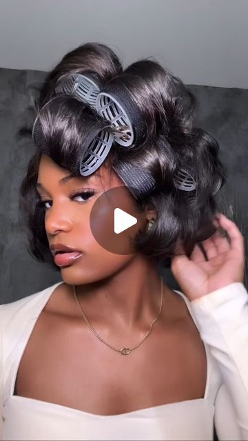 𝒥𝒶𝒹𝒶 ℛ𝒾𝒹𝒹𝓁ℯ♡ on Instagram: "Let’s take out these Velcro Rollers together.#bobcuthair #velcrorollers" Bow On Hair Hairstyles, Roller Set On Natural Hair Black Women, Roller Set Blowout, Big Roller Curls Black Women, Black Hair Roller Set Styles, Harlem Nights Hairstyles, Black Women Rollerset Hairstyles, Short Wand Curls Black Hair, Short Hair Velcro Rollers