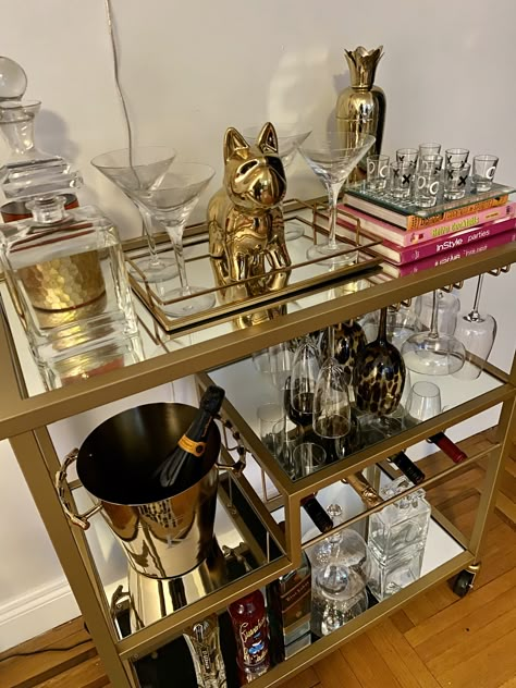 Bar Cart Dining Room Ideas, Luxury Coffee Corner, Bar Trolley Styling, Bar Cart Gold, Gold Bar Cart Styling, Home Bar Cart, Cocktail Trolley, Coffee Bar Cart, Glamorous Interiors