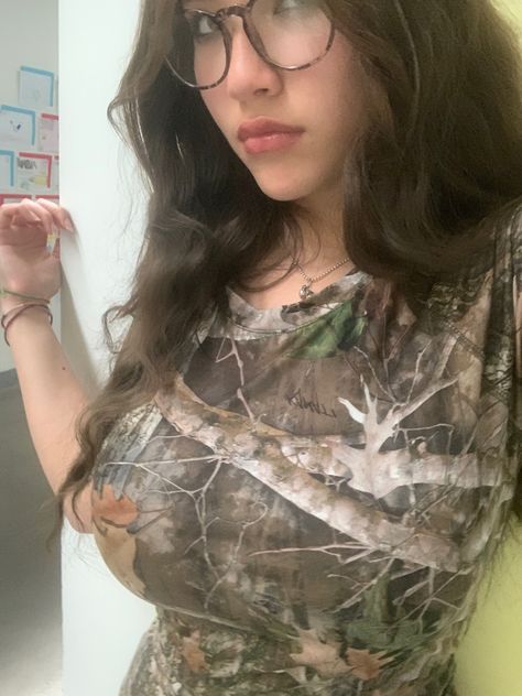 #camo #realtree Realtree Aesthetic, Realtree Outfit, Camo Shirt Outfit, Camo Aesthetic, Realtree Shirt, Camo Wallpaper, Trashy Outfits, Camo Shirt, Type Shi