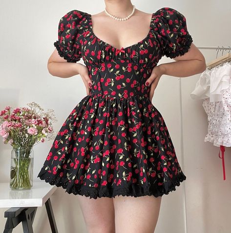 The Alice dress in black cherry cotton 🖤❤️ #frilie Design customisation: 🌷 Dress has pockets 🌷 V neckline 🌷 Medium puff sleeves 🌷 Corset style back to make it adjustable (didn’t lace it up for the picture so you can’t see it here) 🌷 38cm skirt in length (model height is 5’6 or 165cm) Rustic Fashion, Alice Dress, Cute Short Dresses, Cherry Dress, Kawaii Style, Black Cherry, Corset Style, V Neckline, Kawaii Fashion