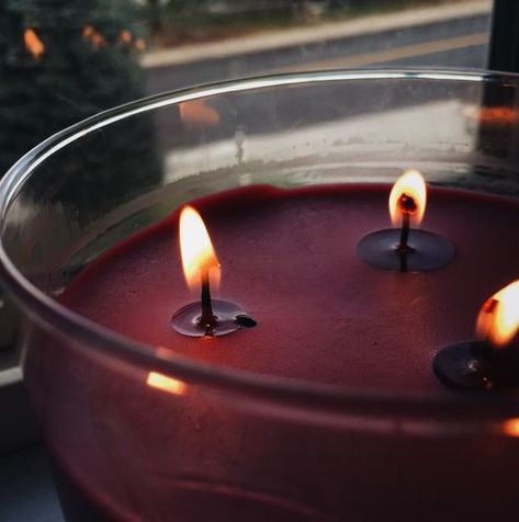 Burgundy Fall Aesthetic, Scented Candles Aesthetic, Maroon Aesthetic, Burgundy Aesthetic, Yennefer Of Vengerberg, Cherry Wine, Candle Aesthetic, Cherry Cola, Autumn Collection