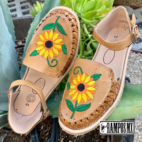 Excited to share this item from my #etsy shop: Womens Mexican Handmade Leather Huaraches Sandals Sandalias Piel Mujer Mexicano Sahuayo Mexico GIRASOL #sandalia #sandal #huaraches #artisanal #leather #mexicansandals #huarachesmexicanos #huarachemujer #piel Chanclas Mexican, Huaraches Mexicanos Outfit, Mexican Huaraches Outfit, Mexican Chanclas, Sandals Mexican, Huaraches Sandals, Mexican Sandals Huaraches, Mexican Shoes, Mexican Sandals