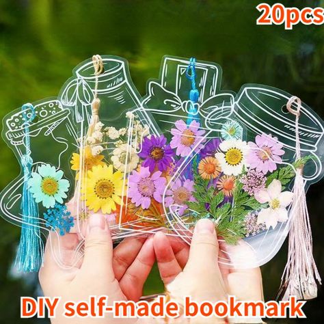 Faster shipping. Better service Clear Bookmarks, Dried Flower Bookmarks, Flower Bookmarks, Diy Fleur, Penanda Buku, Diy Flores, Fleurs Diy, Flower Bookmark, Plant Labels