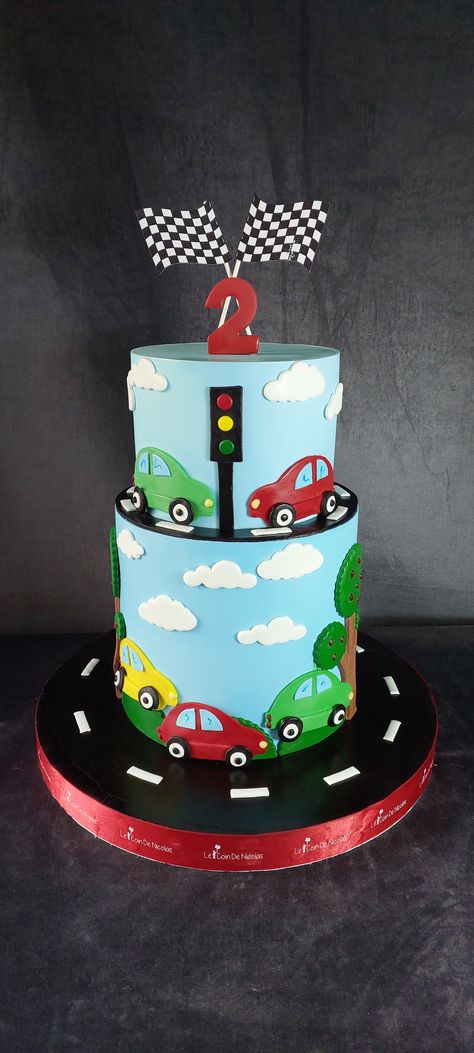 Cars and signs cake for 2 years old Birthday Cake For 2 Year Boy, Birthday Cake For 5 Year Boy, 2nd Birthday Cake Boy, Birthday Cake For Boys, Cars Theme Cake, Cake Models, Car Birthday Theme, 2 Birthday Cake, Dress Ankara