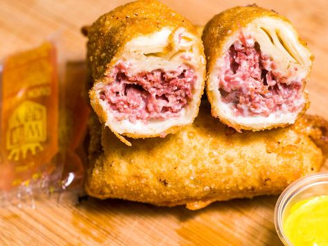 Corned Beef Egg Rolls Recipes, Corned Beef Egg Rolls, Deli Sandwiches Recipes, Beef Egg Rolls, Can Dogs Eat Eggs, Reuben Sandwich Classic, Egg Roll Recipe, Onion Rolls, Swiss Recipes