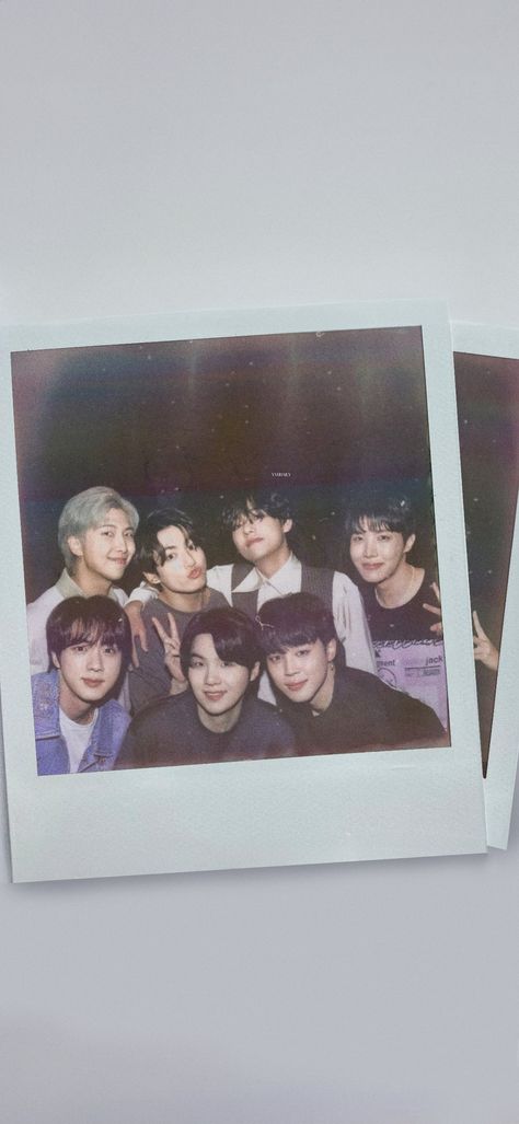 Bts Polaroid, Bts Group Picture, Bts Backgrounds, Bts Group Photos, Bts Wallpaper Lyrics, Polaroid Photos, Photoshoot Bts, First Love Bts, Bts Aesthetic Pictures