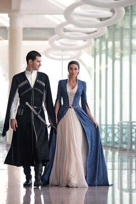 Traditional Georgian wedding attire Medieval Dress, Medieval Clothing, Moda Medieval, Medieval Costumes, Medieval Wedding, Medieval Costume, Medieval Fashion, Fantasy Costumes, Fantasy Dress