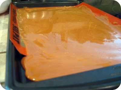 Pioneer Womans Butter Toffee - going to Ketofy the toffee part with Allulose to use over nuts Butter Toffee Peanuts Recipe, Butter Toffee Recipe, Pioneer Woman Desserts, Christmas Toffee, Toffee Dessert, Soft Toffee, Saltine Cracker Toffee, Chewy Toffee, Easy Toffee