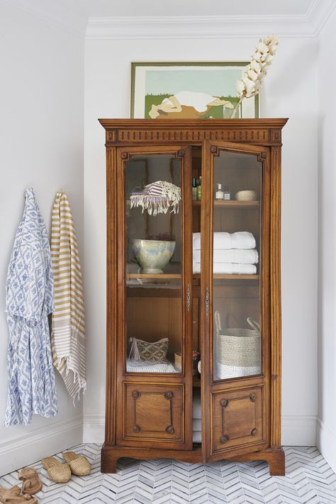 No Budget For Built-Ins? Find 40+ Freestanding Storage Ideas - House & Home Vintage Armoire, Bright Bathroom, Freestanding Storage, Linen Closet Organization, Living Modern, Bathroom Trends, Home Organization Hacks, Cool Ideas, Cheap Decor