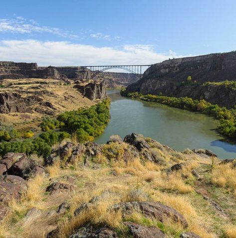 Snake River Canyon, Visit Idaho, Craters Of The Moon, Oregon Road Trip, River Canyon, Trip Destinations, Road Trip Destinations, Mystery Series, Beautiful Scenery Nature