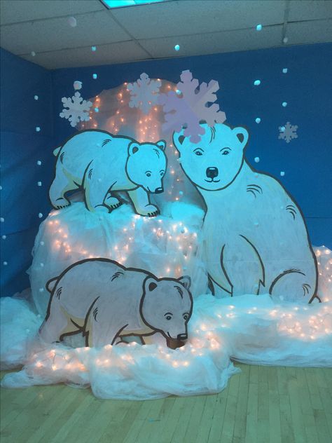 Ice Age Classroom Decoration, Polar Bear Decorations Winter Wonderland, Arctic Decorations Classroom, Penguin Trunk Or Treat, Arctic Theme Classroom, Arctic Classroom Decor, Winter Wonderland Elementary School, Polar Express Photo Booth, Winter Wonderland Parade Float Ideas