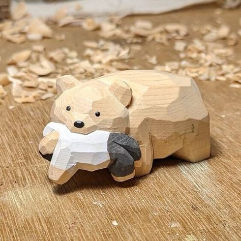 Whittling Projects, Simple Wood Carving, Wood Carving Designs, Carving Designs, Wood Carving Art, Wooden Animals, Whittling, A Wood, Dremel