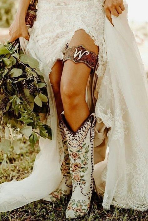 27 Cowgirl Boots Wedding Ideas For Country Weddings ❤ cowgirl boots wedding ideas rustic country boho sarahjessica photo #weddingforward #wedding #bride Rustic Field Wedding Ideas, Western Wedding Cowgirl Boots, Bride On Horse Wedding, Branding A Cowhide Rug Wedding, Western Country Wedding Dress, Southern Wedding Dress With Sleeves, Rustic Western Wedding Dress, Western Bride Accessories, Cowboy Wedding Dress Country Style