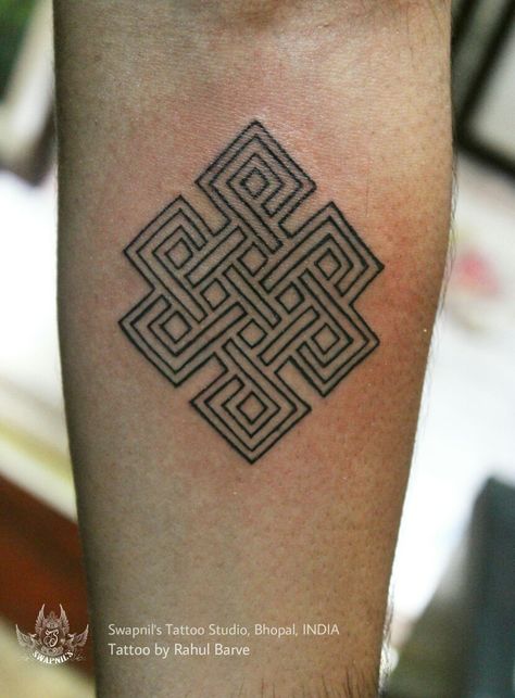 Endless Knot Tattoo, Knot Tattoo Design, Endless Knot, Knot Tattoo, Work Tattoo, Wheel Of Life, Ink Ideas, Buddhist Art, Future Tattoos