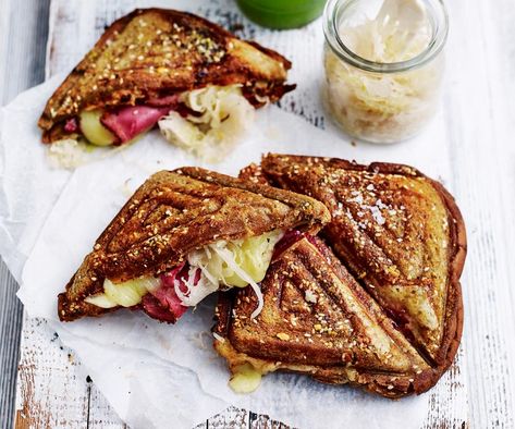 Toasted Sandwich Recipes, Chutney Sandwich, Sandwich Maker Recipes, Cheese Toasties, Grilled Sandwiches, Sticky Date Pudding, Croque Madame, Smoked Cheese, Toast Sandwich