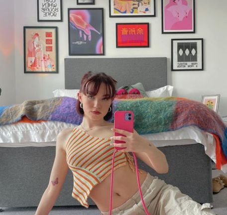 Lara Adkins, Content Creator Instagram, Boyfriend Instagram, Net Worth, Live Action, Influencer, Mirror Selfie, Social Media, Instagram Photos