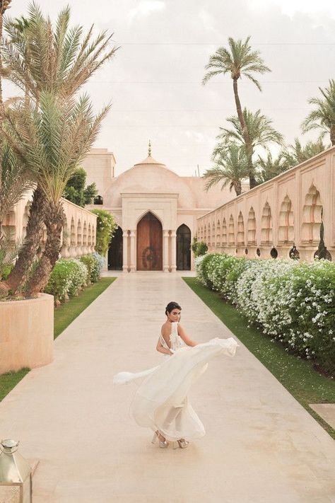 Why you should plan your destination wedding in Morocco this year… sunset hue everywhere!