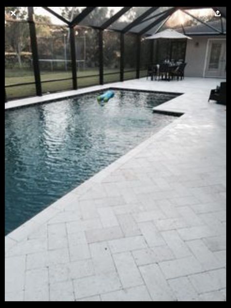 Travertine Around Pool, Gray Travertine Pool Deck, White Travertine Pool Deck, Pool Pavers Ideas, Travertine Pool Deck, Pool Deck Ideas Inground, Pool Decking Concrete, Travertine Pool Decking, Backyard Pool Design