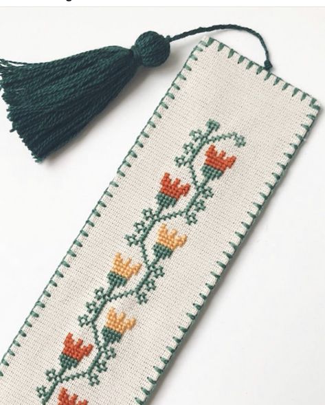 123 Cross Stitch, Cross Stitch Bookmark, Stitch Bookmark, Penanda Buku, Diy Embroidery Patterns, Pola Kristik, Cross Stitch Books, Embroidery Book, Pola Sulam