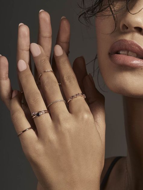 Dainty ring stacking idea #rings #summer #minimal #dainty #modern #daily #casual #stacking Ring Model Photography, Ring Poses, Spring Feed, Ring Photoshoot, Ring Photography, Birthstone Stacking Rings, Creative Jewelry Photography, Ring Rosegold, Jewelry Photoshoot