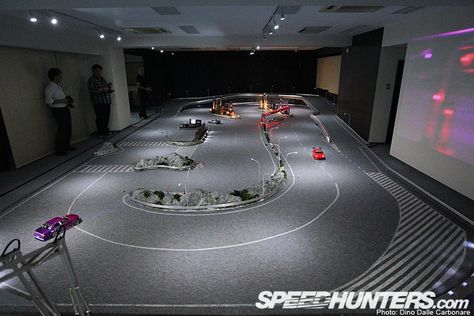 R/C Drift track in Japan 1/10th scale Rc Car Track Diy, Rc Car Track, Drift Track, Traxxas Slash 2wd, Rc Track, Indoor Track, Rc Drift Cars, Formula Drift, Rc Drift