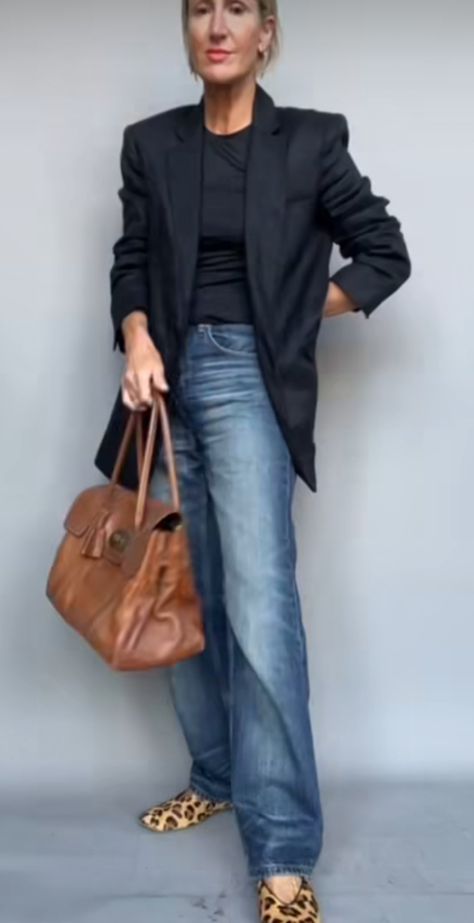 Petite Outfit Proportions, Womens Business Casual With Jeans, Denim Jacket Work Outfit Classy, Denim Office Outfit Business Casual, Street Style Women 2024, Outfit Ideas Summer Work Casual, Coastal Grandma Style Outfits, Blazer Outfits For Women Summer, Spring Looks 2024