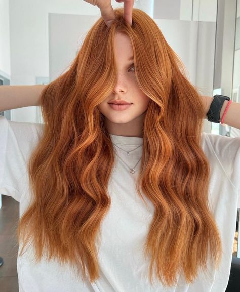 Ginger Hair with Delicate Contouring Ginger Brown Hair, Ginger Blonde Hair, Bright Copper Hair, Dark Ginger Hair, Ginger Ombre, Ginger Hair Dyed, Hair Contouring, Hair Color Orange, Ginger Hair Color