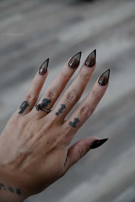 Translucent Black Acrylic Nails, Coffin Witchy Nails, Black Translucent Nails, Glass Black Nails, Translucent Nail Designs, Black Sheer Nails, Short Stiletto Halloween Nails, Black Glass Nails, Translucent Black Nails