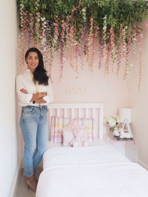 Mum creates stunning hanging flower canopy for her daughter's bedroom | Metro News Flower Canopy, Emma Ross, Fairy Bedroom, Fairy Room, Floral Bedroom, Daughter Bedroom, Flower Bedroom, Flower Room, Bed Design Modern